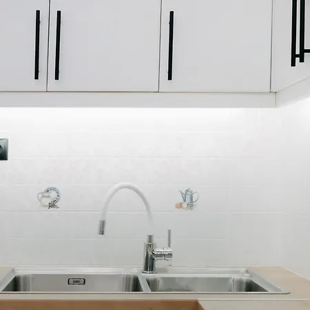 Apartment White&wood